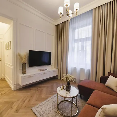 Wawel Square Апартаменты